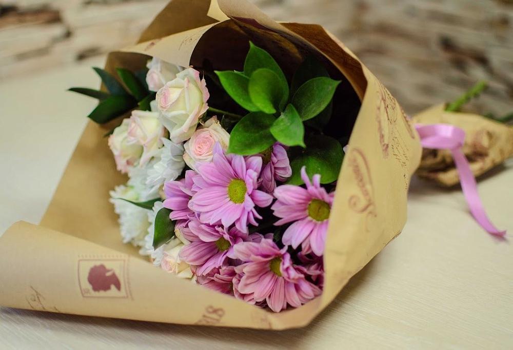 Букет цветов из: Розы и Хризантемы в Коченёво