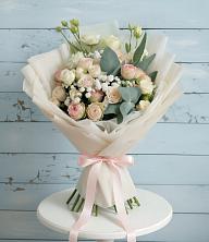 Букет цветов из:  Розы и Лизиантусы в Коченёво