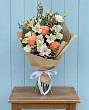 Букет цветов из:  Альстромерии, Лизиантусы, Розы и Хризантемы #REPLACE_PRED# Коченёво